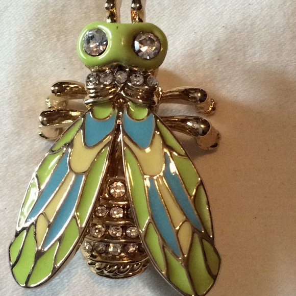 Gold and pastel bee brooch - Picture 2 of 3